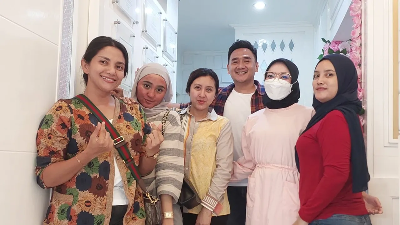 Sudah Tak Lagi Kerap Muncul di Layar Kaca, Genta Squad Masih Tetap Kompak Sudah Tak Lagi Kerap Muncul di Layar Kaca, Genta Squad Masih Tetap Kompak