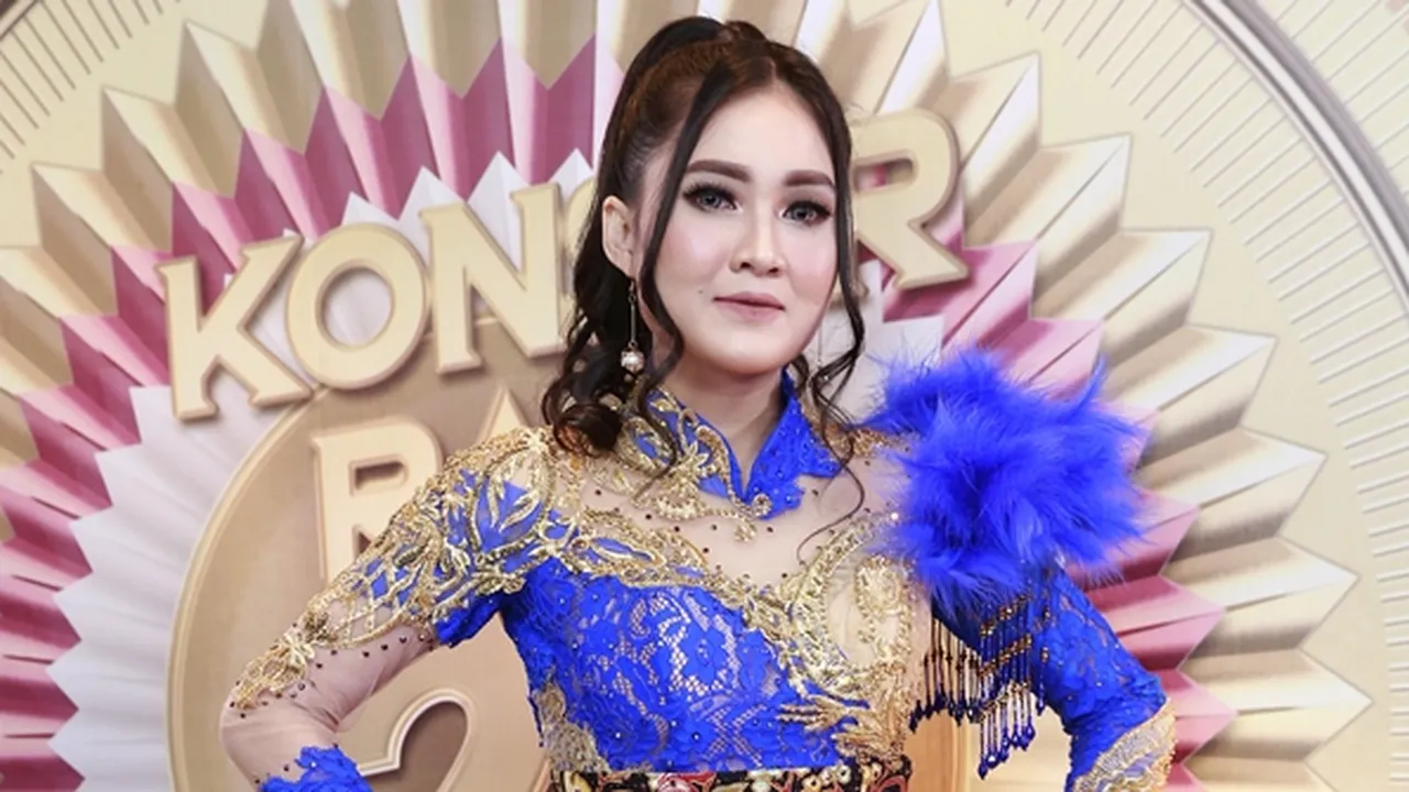 [Kisah] Nella Kharisma, Pernah Dicolek Sampai Nangis & Manggung Nggak Dibayar