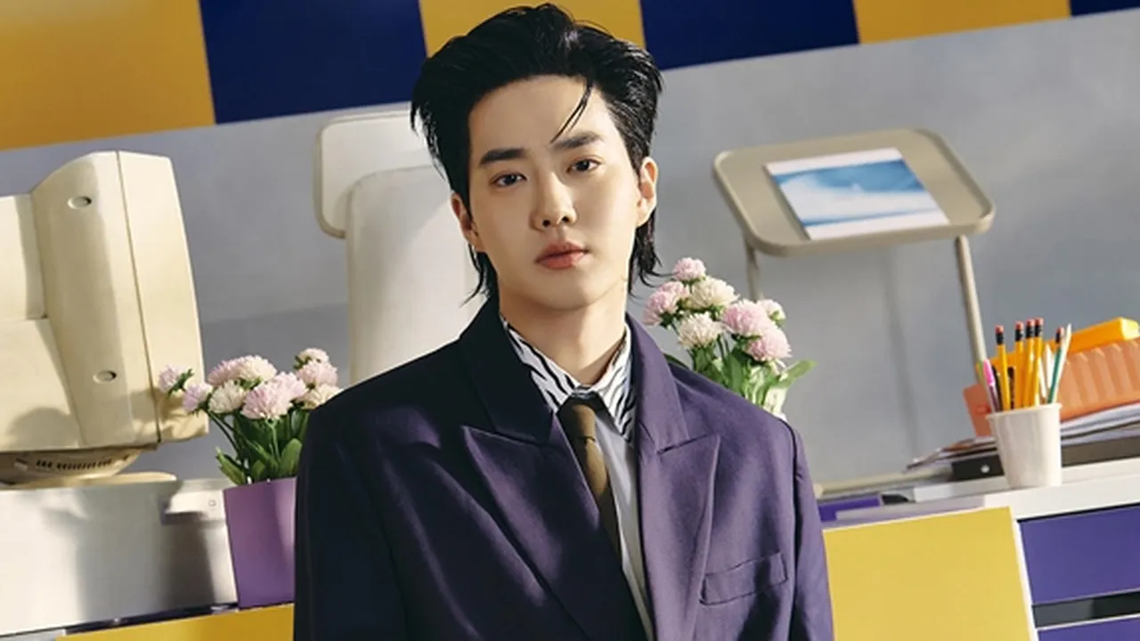 SUHO EXO Dominasi Berbagai Tangga Lagu dengan Mini-album ke-2 'GREY SUIT'