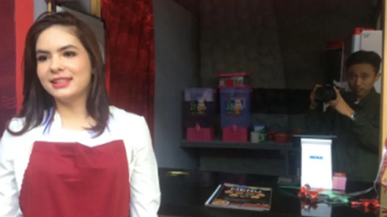 Suka Makanan Pedas, Steffi Zamora Buka Bisnis Seblak