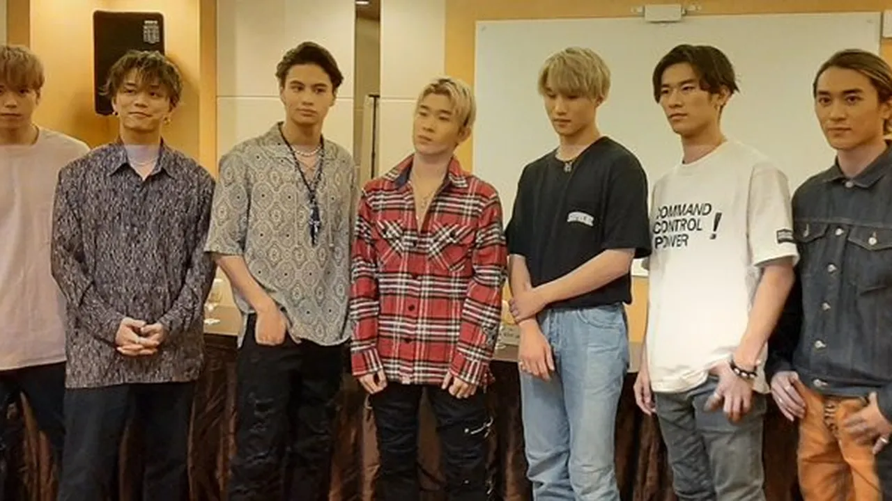 Sukses Konser di Thailand - Malaysia, Boyband Jepang Ini Sapa Fans di Indonesia