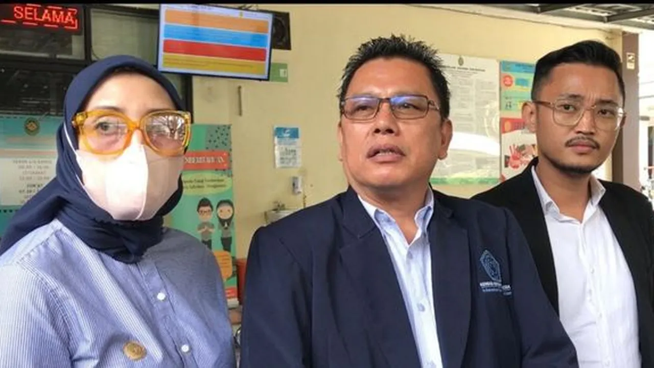 Sule dan Nathalie Holscher Resmi Bercerai Setelah Setelah Dua Tahun Menikah Sule dan Nathalie Holscher Resmi Bercerai Setelah Setelah Dua Tahun Menikah