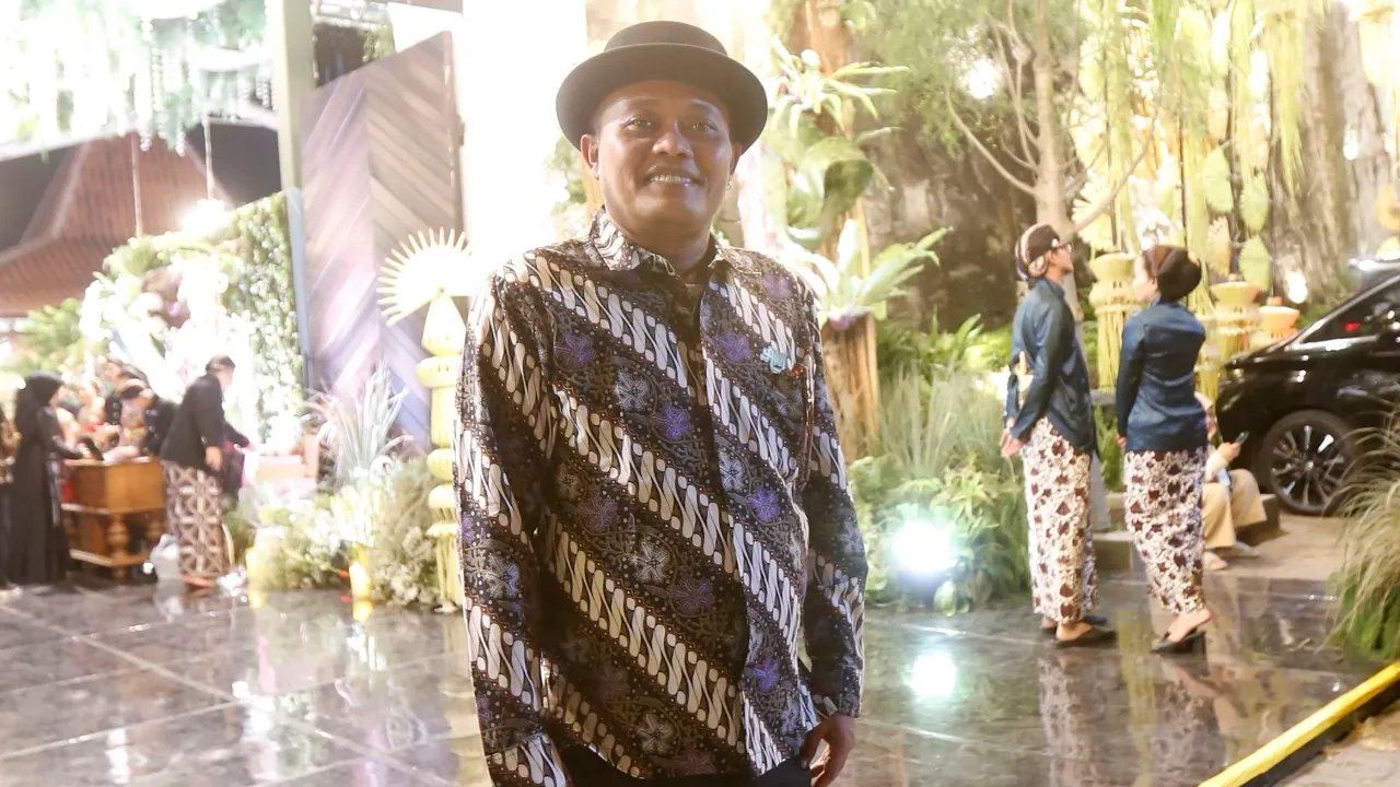 Sule Tanggapi Soal Tak Jadi Groomsman Pernikahan Andre Taulany dan Amanda Rigby