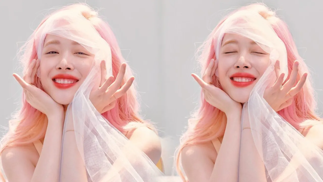 Sulli Tampil Serba di Pink di Cover Marie Claire, Cantik Banget!