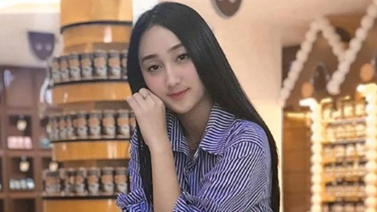 Susah Move On? Ini Lho Cara Gampang Lupakan Mantan Ala Sandrina Azzahra