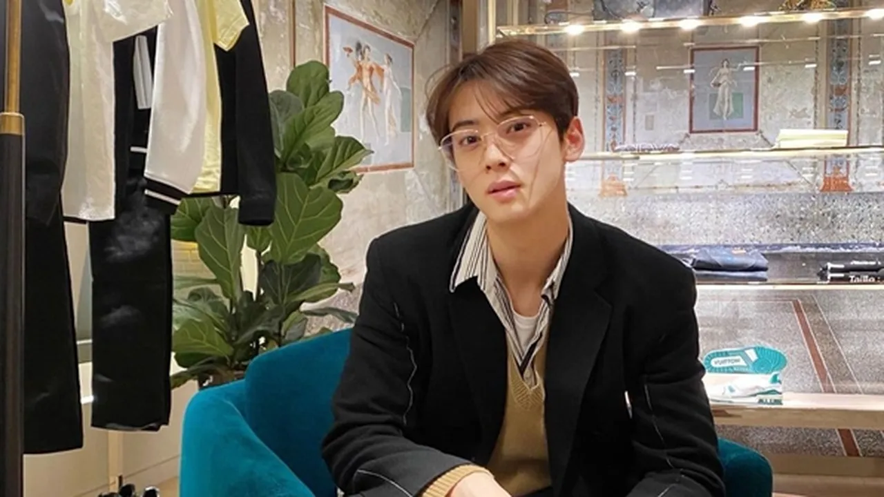 Susul Seleb Korea Lain, Cha Eun Woo Resmi Jadi Brand Ambassador Kosmetik Tanah Air