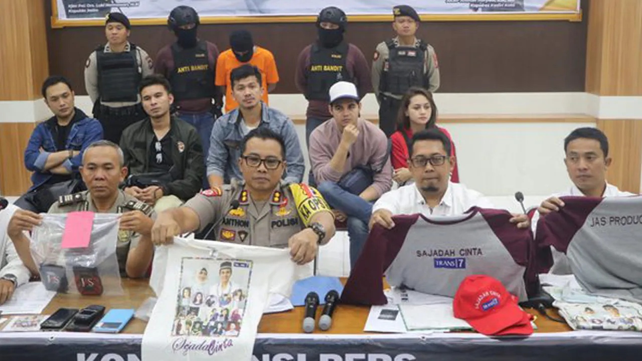 Sutradara Gadungan Bawa Nama 7 Seleb Untuk Lancarkan Aksi Penipuan