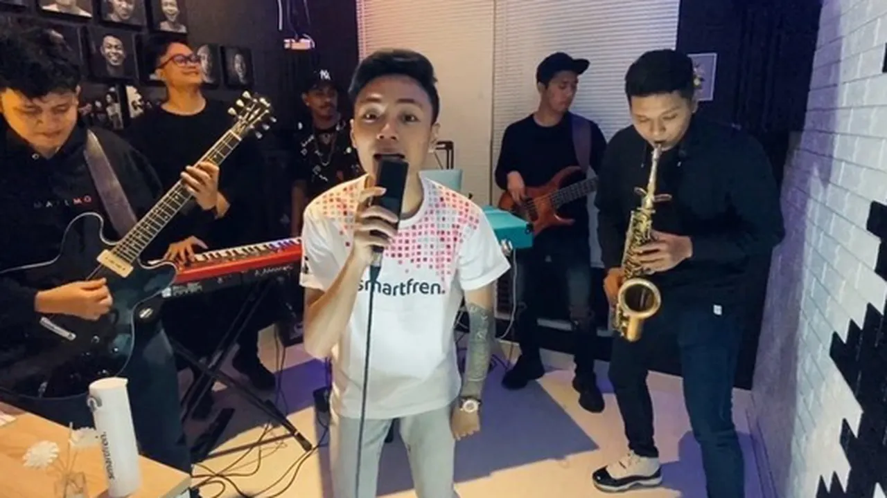 Syahdunya Smarfren X KapanLagi Live: Adhitia Sofyan, Bagasran, Mahen Bikin Melting!