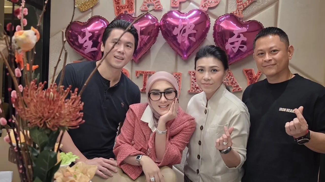 Potret Syahrini Rayakan Ulang Tahun di Singapura Bareng Reino Barack, Suasana Hangat