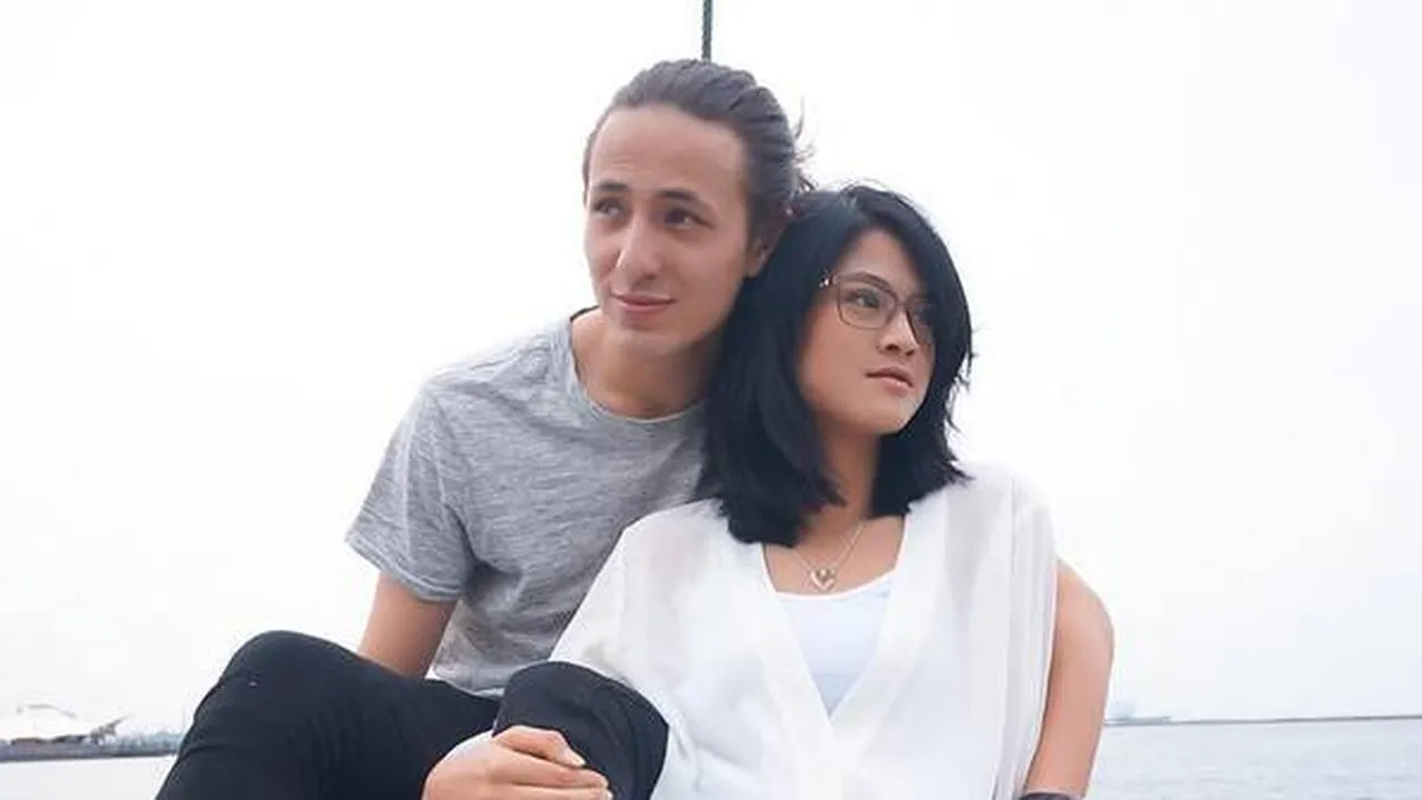 Syok Dengar Dylan Carr Kecelakaan, Hana Saraswati Jenguk Sang Mantan Pacar di RS Syok Dengar Dylan Carr Kecelakaan, Hana Saraswati Jenguk Sang Mantan Pacar di RS
