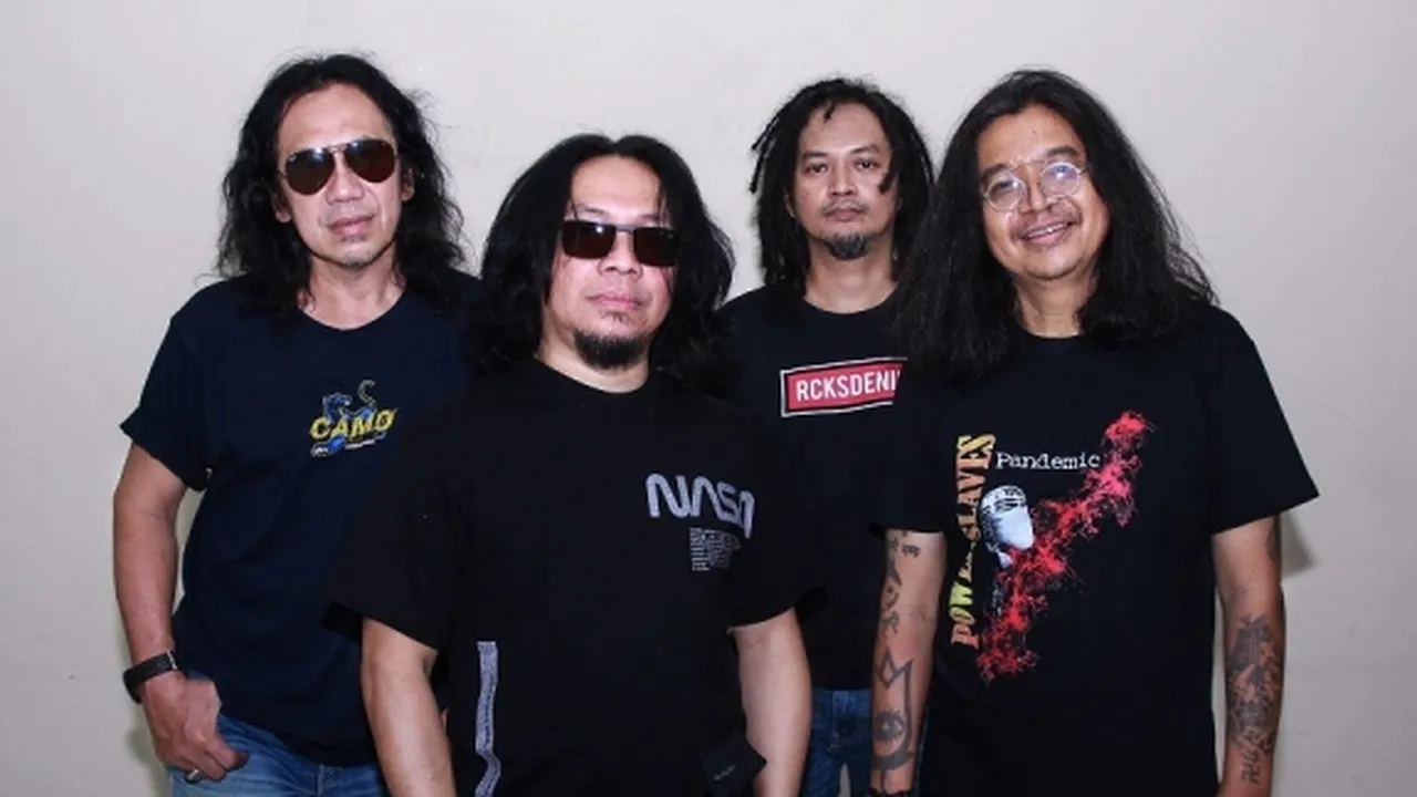 Tak Ada Matinya! POWERSLAVES Rilis Versi Original dari 'Bayang' dalam Bahasa Inggris