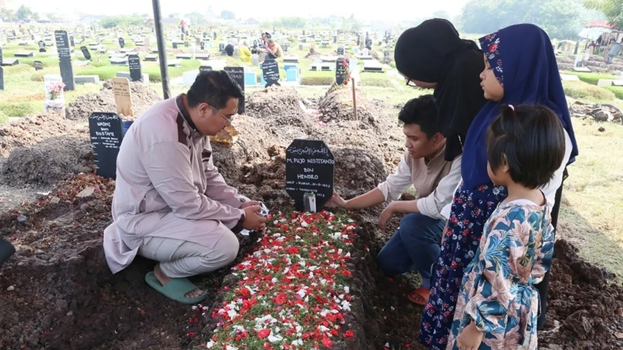 Tak Bisa Temani Sang Ayah Disaat Terakhir, Medina Zein Minta Maaf Tak Bisa Temani Sang Ayah Disaat Terakhir, Medina Zein Minta Maaf
