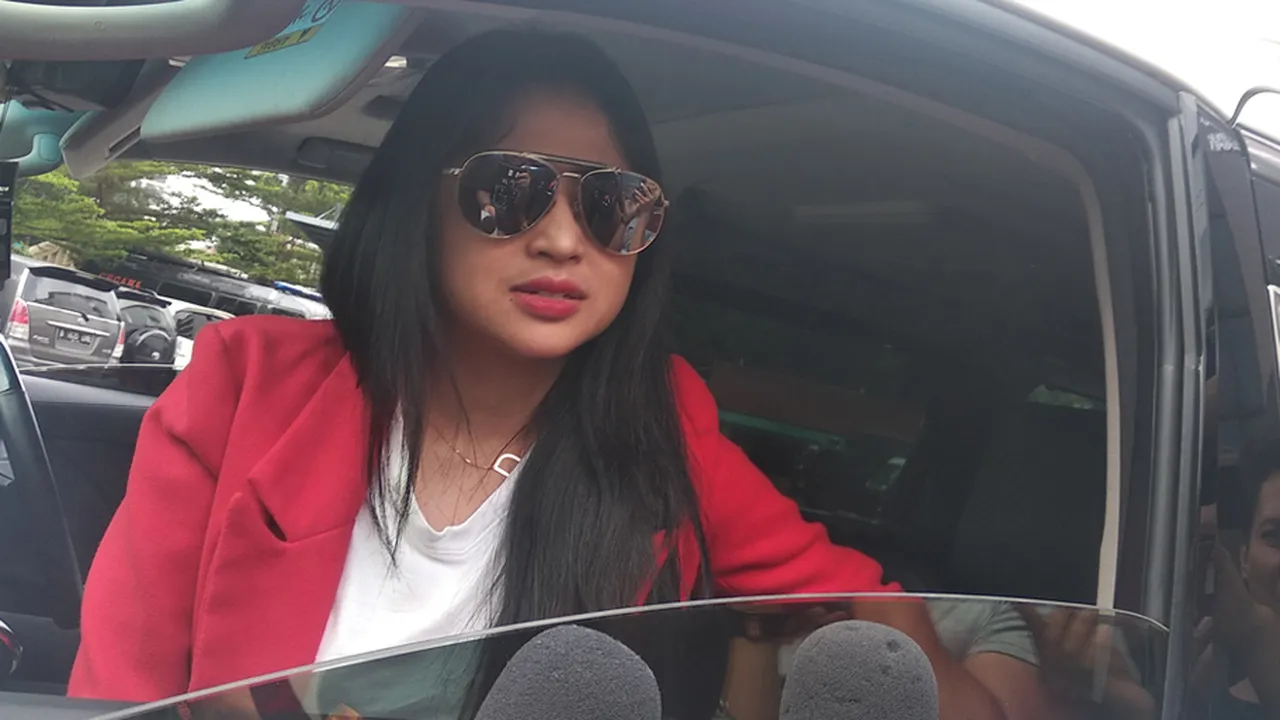 Tak Hanya Laporkan Rosa Meldianti, Dewi Perssik Juga Laporkan Orang Lain, Siapa Dia?