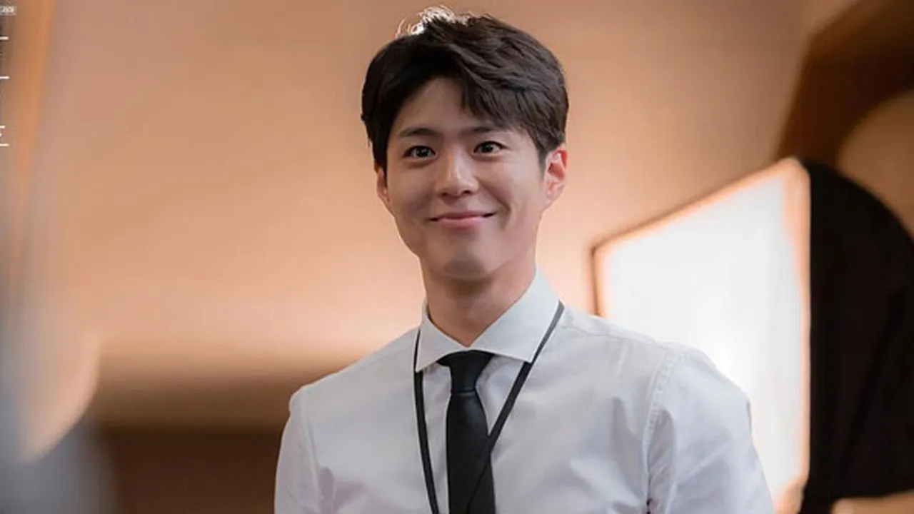 Tak Ikuti Naskah, Park Bo Gum Mendadak Cium Lawan Mainnya di 'ENCOUNTER'