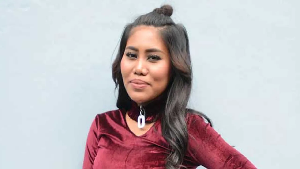 Tak Lama Lagi Akan Menikah, Evi Masamba Pamer Foto Prewedding