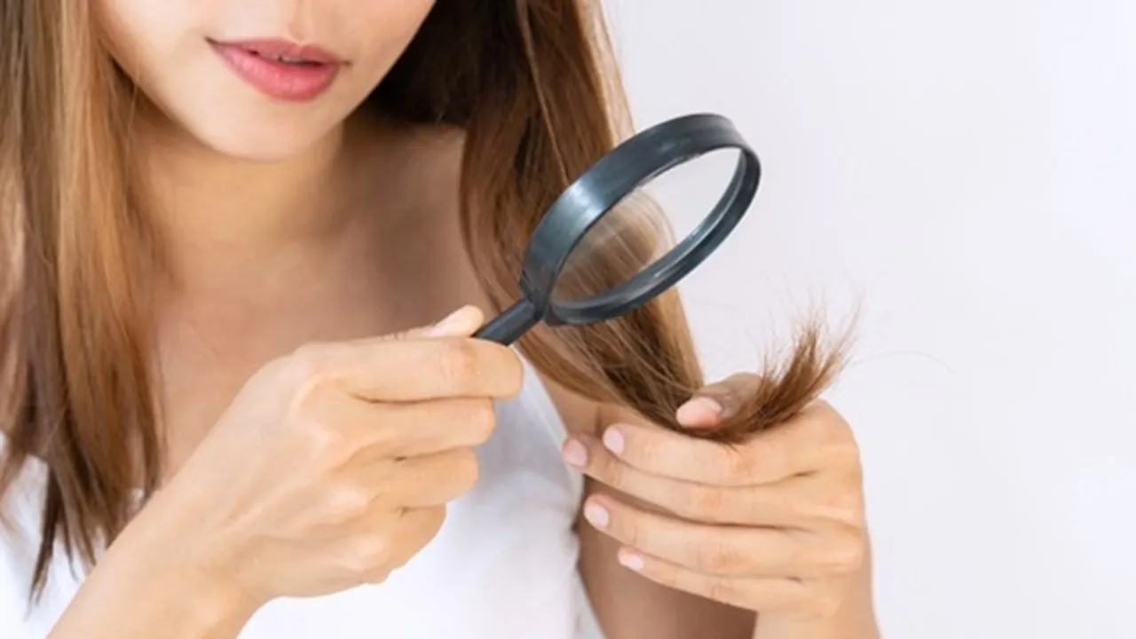 Tak Perlu Dipotong, Ini 6 Cara Mengatasi Rambut Bercabang secara Alami