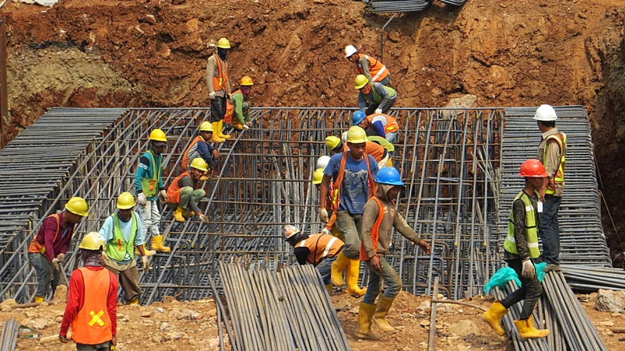 Tak Semua Pekerja Dapat BSU 2025: Cek Syarat Lengkapnya!