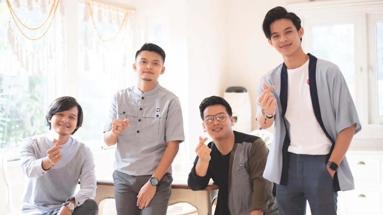 Tampan dan Religius, Ini Empat Personil Grup Vokal ADAM yang Mencuri Perhatian
