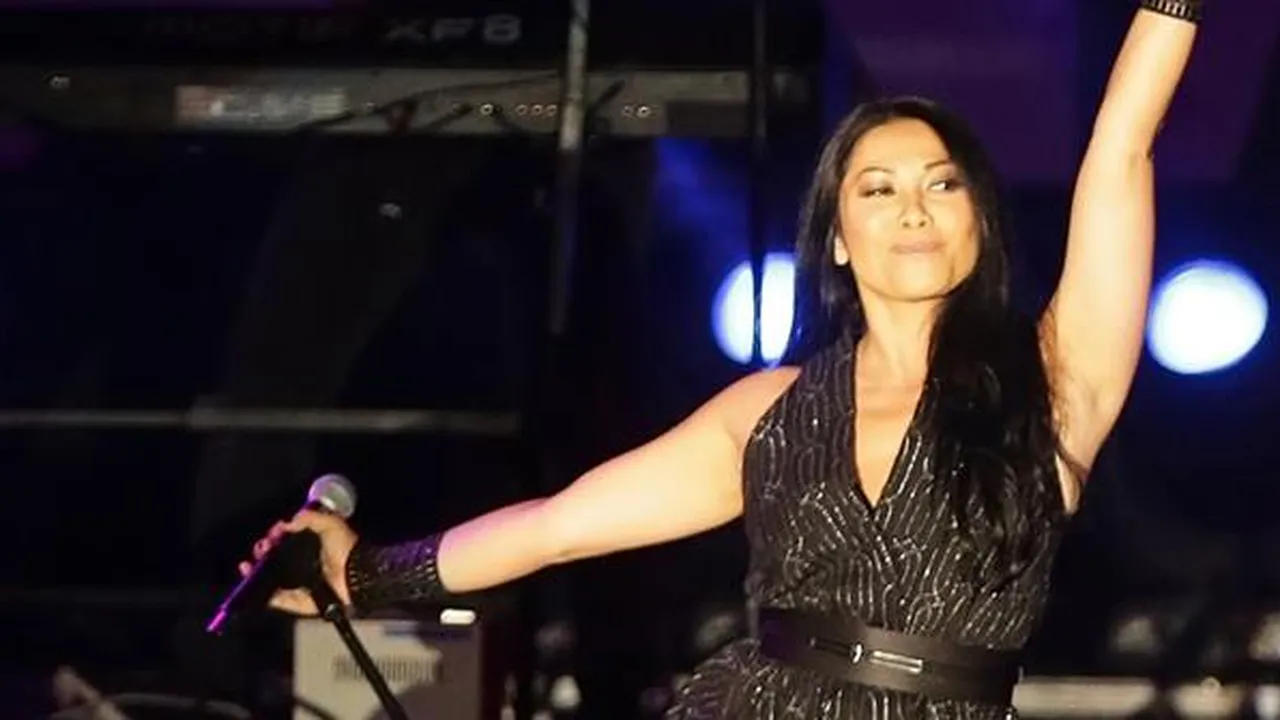 Tampil di Prambanan Jazz Festival 2019, Anggun Curcol Soal Putus Cinta