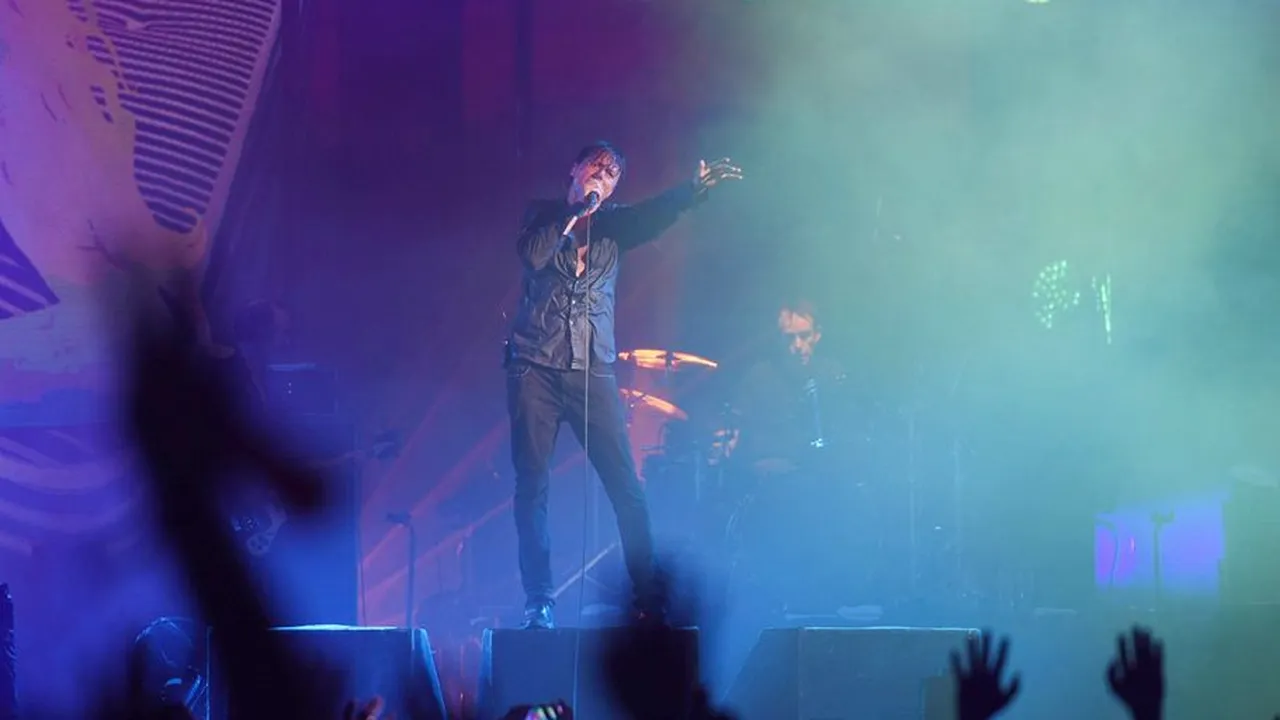 Tampil di Soundrenaline 2019, Suede Berusaha Dekat dengan Penonton