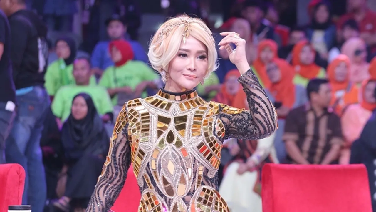 Tampil Imut Berkuncir Dua Bak ABG, Inul Daratista Kenang Masa Sekolah Pacaran Mulu Sama Adam Suseno Tampil Imut Berkuncir Dua Bak ABG, Inul Daratista Kenang Masa Sekolah Pacaran Mulu Sama Adam Suseno