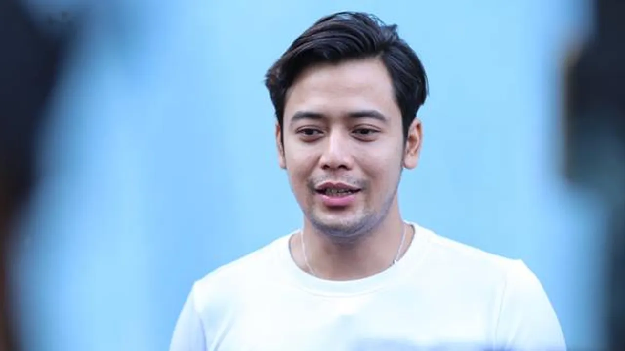 Tampil Perdana di Acara Live Setelah Bebas, Kriss Hatta Malah Datang Telat