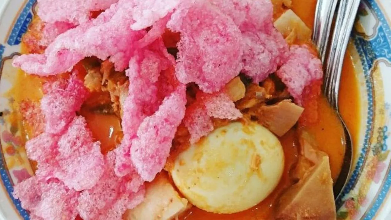 Tanpa Kapur Sirih, Lontong Kacau Padang Tetap Padat dan Nikmat dengan Resep Ini