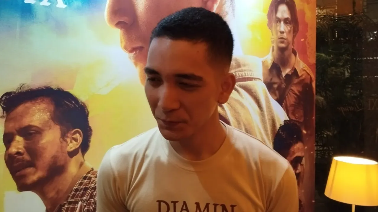 Tantangan Rafi Sudirman di DJAMIN SETIA SELAMANYA, Belajar Dialek Karo dan Belanda