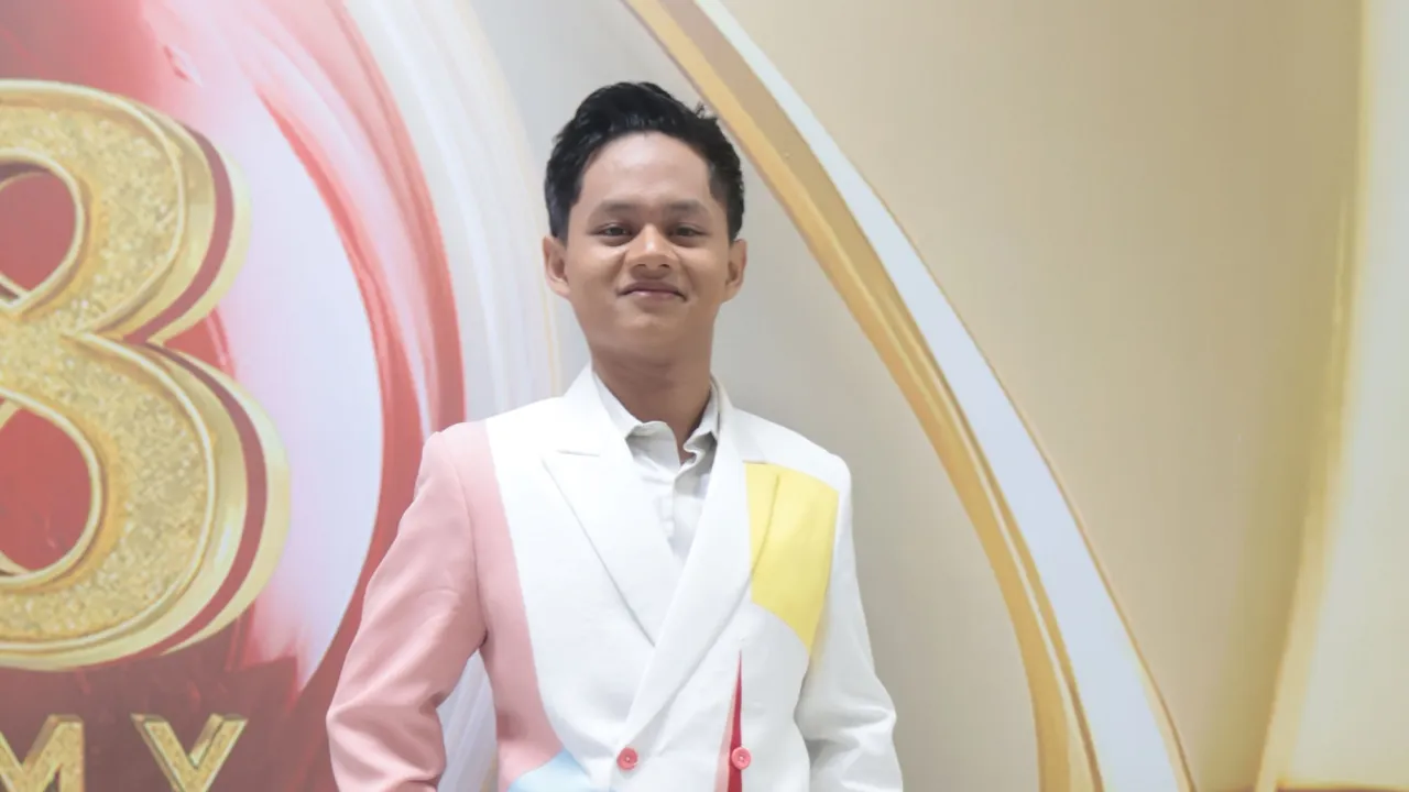 Tazir Cerita Kegiatan Sebelum D'Academy 8, Sempat Live Bareng Murama Tazir Cerita Kegiatan Sebelum D'Academy 8, Sempat Live Bareng Murama
