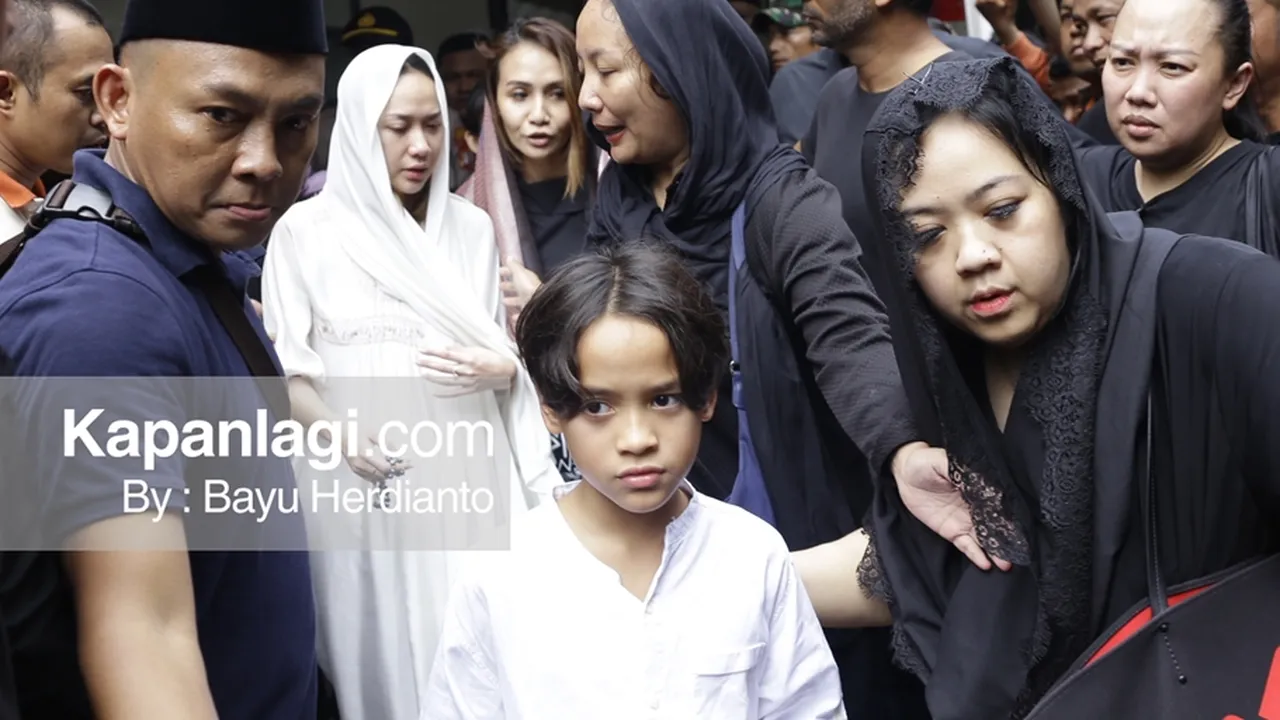Tegar Hadapi Kepergian Sang Ayah, Noah Putra Ashraf Sinclair dan BCL: Yang Sabar Mama