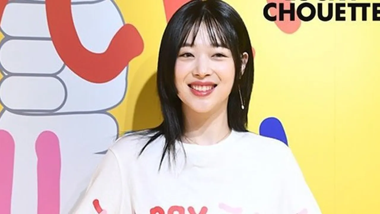 Teman-Teman Sekelas Ungkap Seperti Apa Sosok Sulli Saat Kuliah Bareng Mereka