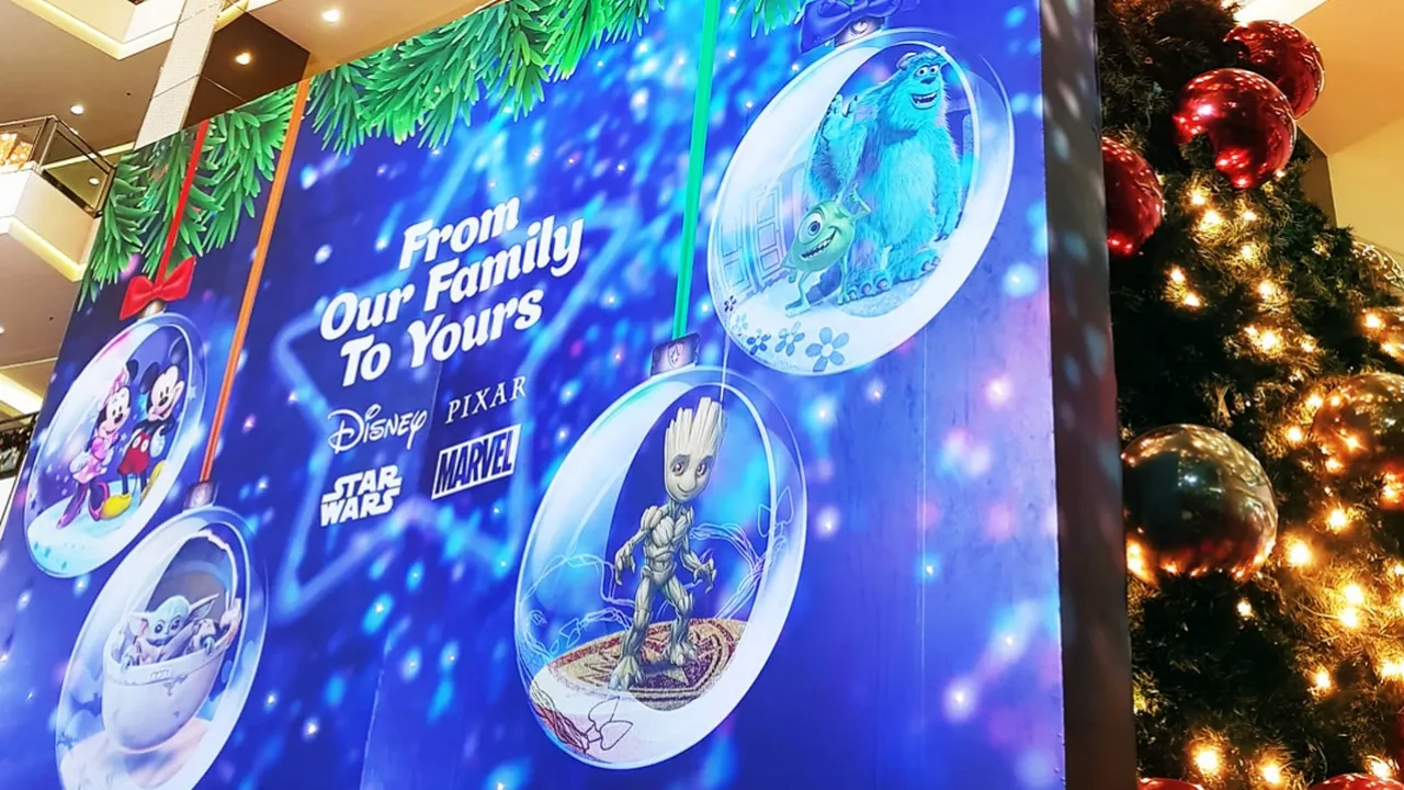 Temukan Sensasi Hujan Salju di Mal Taman Anggrek untuk Sambut Hari Natal Bersama Keluarga