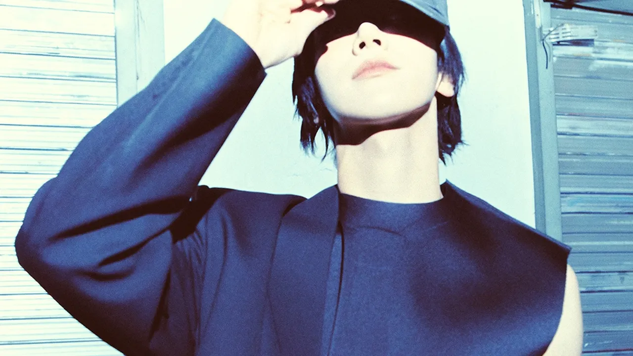 TEN NCT Suguhkan Penampilan Artistik lewat Lagu Debut Solo 'Nightwalker'