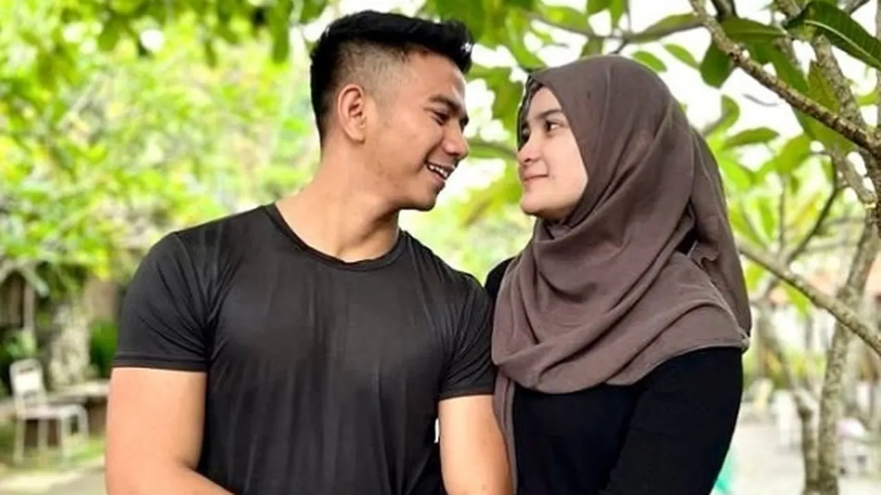 Tepis Isu Bercerai Karena Saling Unfollow dengan Sang Istri, Begini Penjelasan Ridho DA