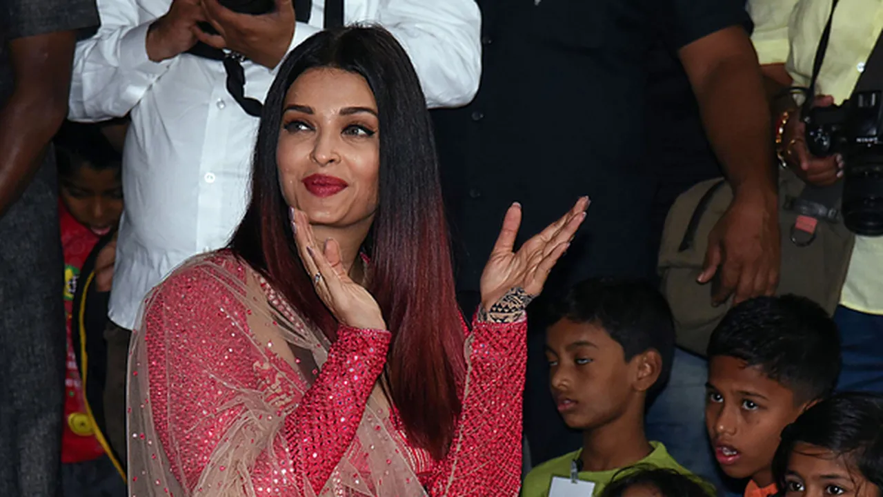 Terbiasa Dikritik, Tapi Komentar Ini yang Bikin Aishwarya Rai Sakit Hati