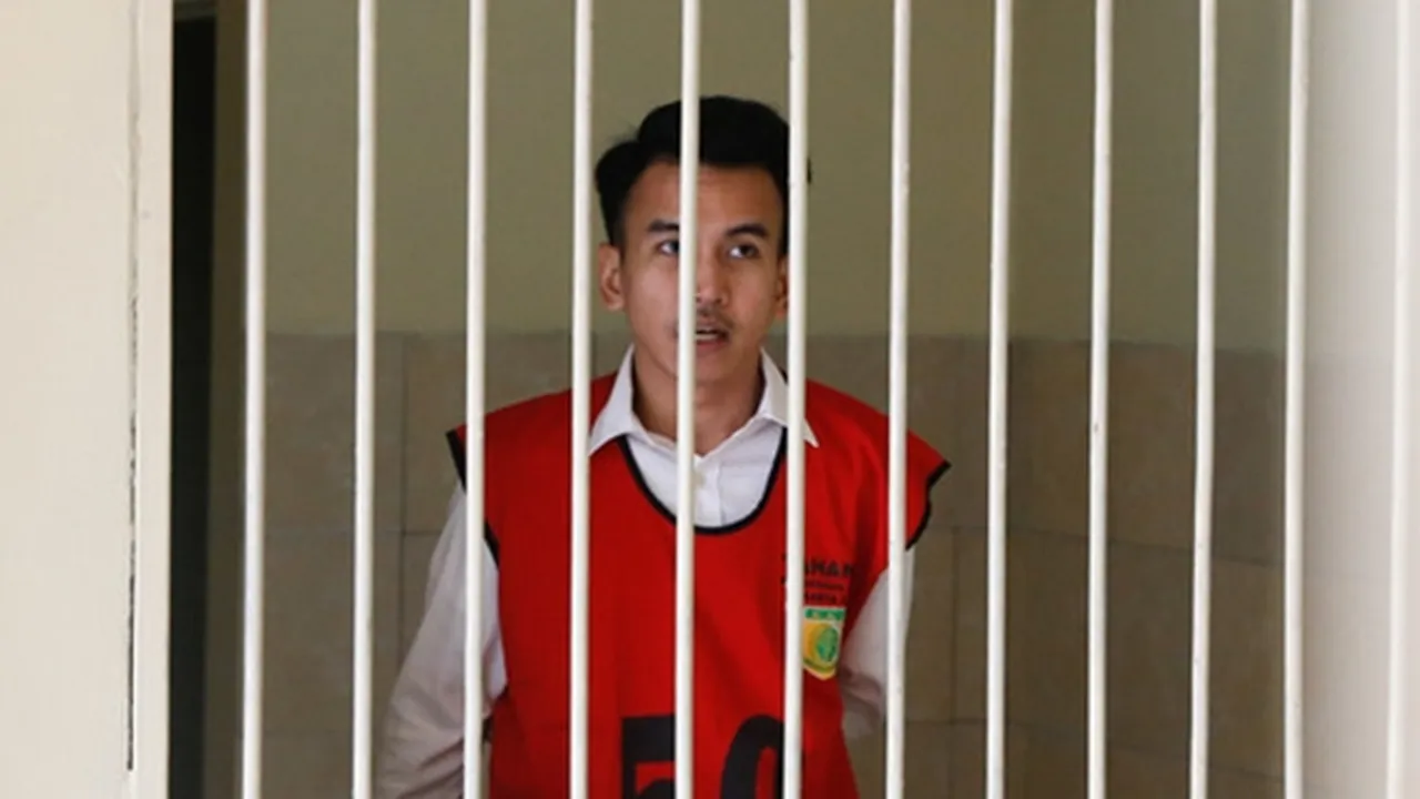 Terbukti Bersalah, Adam Deni Divonis Hukuman 4 Tahun Penjara dan Denda Rp 1 Miliar