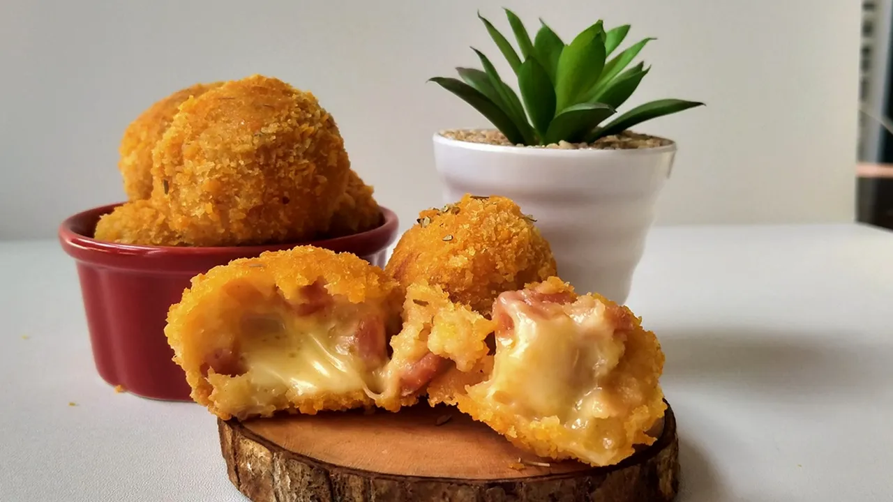 Terinspirasi dari Jajanan Hits Selebriti, Kini Brulee Bomb dan Churros Jadi Menu Andalan Aruna Snack