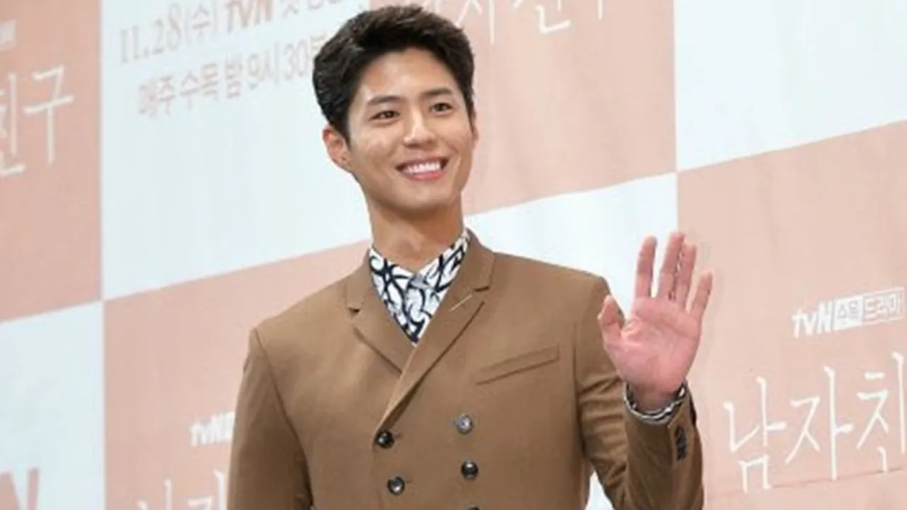 Ternyata Ini Alasan Park Bo Gum Sempat Panjangkan Rambutnya