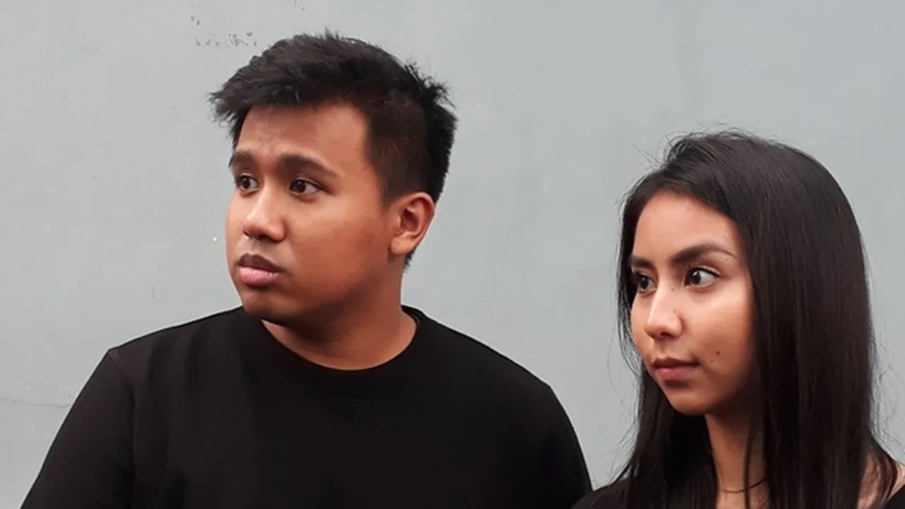 Ternyata Ini Yang Buat Clairine Clay Mau Jadi Pacar Joshua Suherman