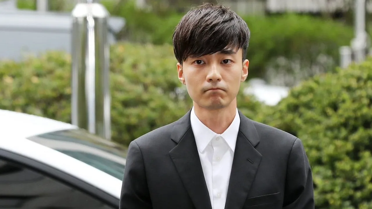 Tersandung Kasus Video Porno, Roy Kim Rencanakan Kelulusan Minggu Depan