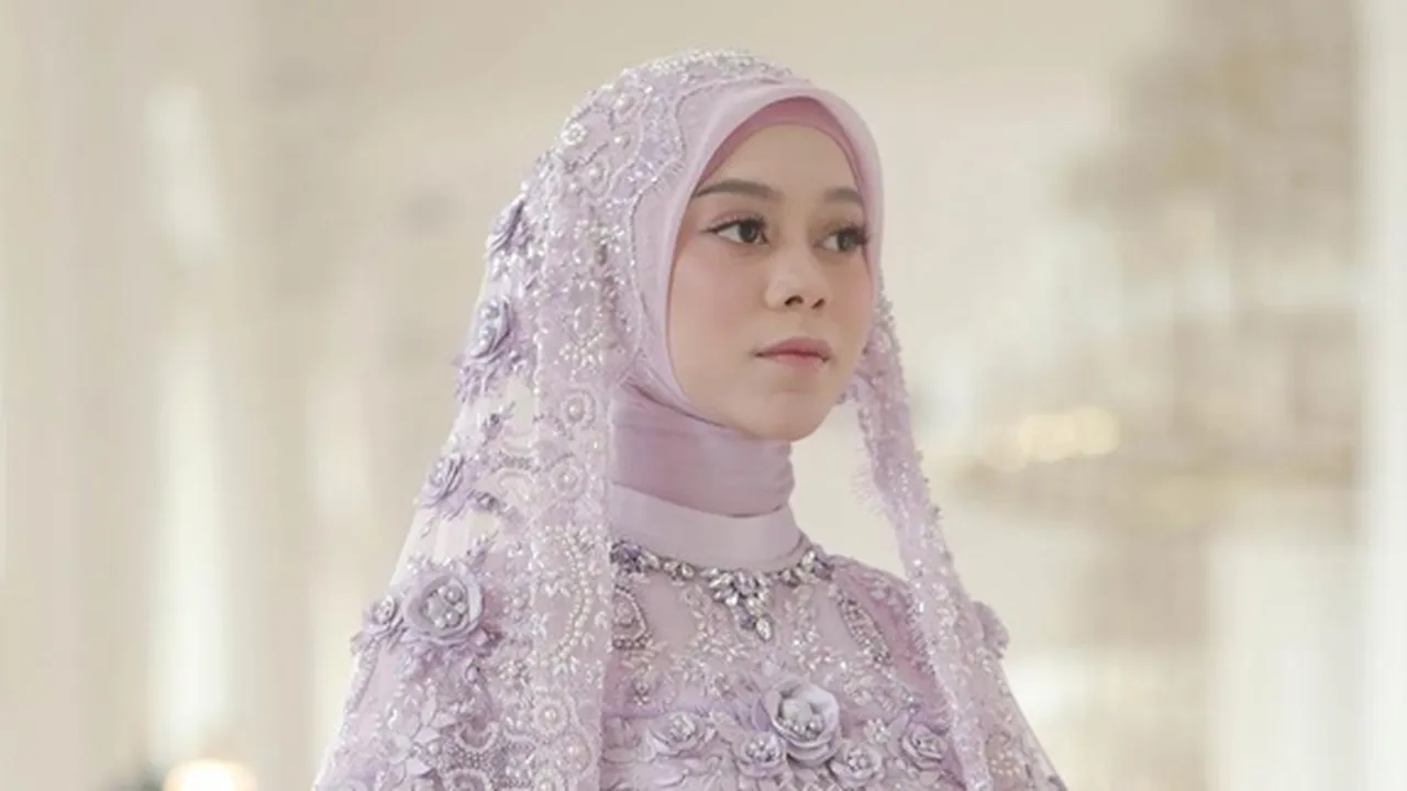 Terungkap Harga Busana Pengajian dan Siraman Lesti Kejora, Satuannya Seharga Puluhan Juta Rupiah Terungkap Harga Busana Pengajian dan Siraman Lesti Kejora, Satuannya Seharga Puluhan Juta Rupiah