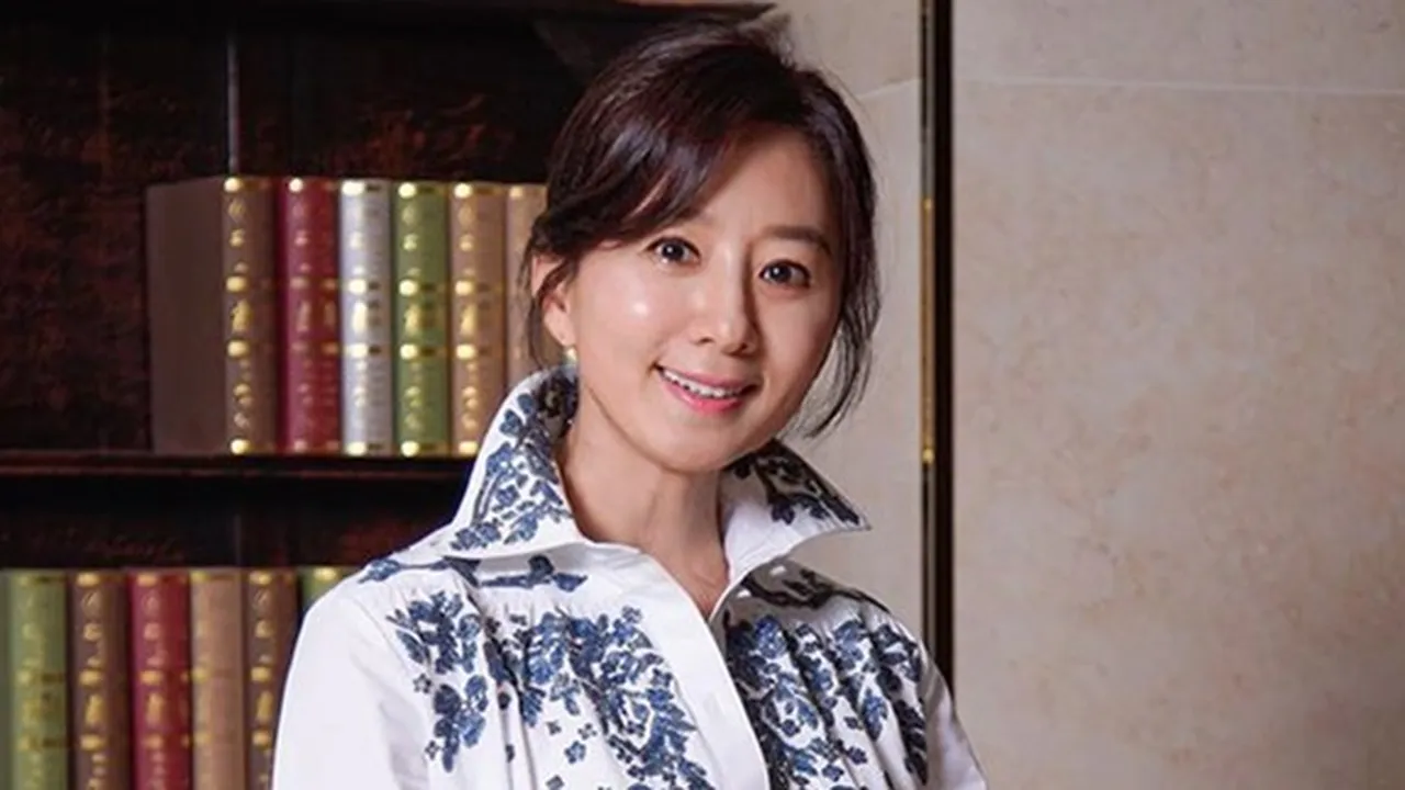 Terungkap! Ini Bayaran Kim Hee Ae di Drama 'THE WORLD OF THE MARRIED'