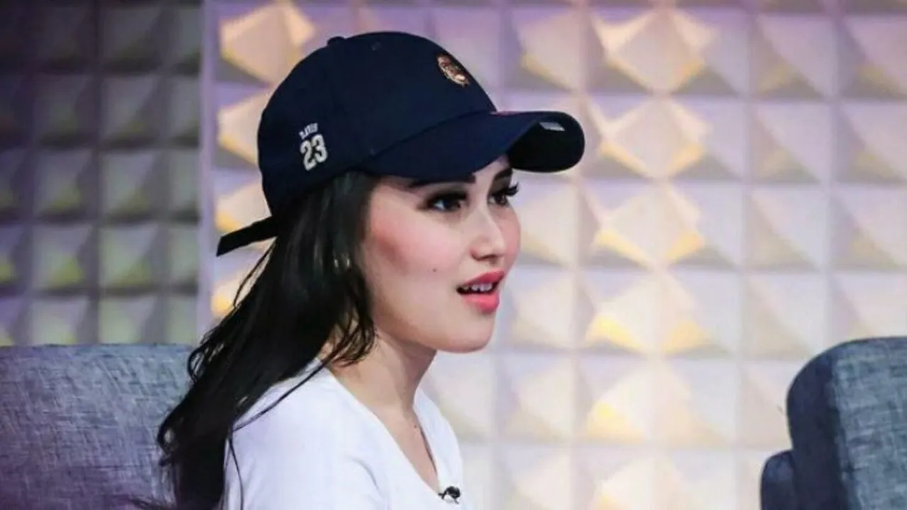 Terungkap, Pria Misterius Calon Suami Ayu Ting Ting Ternyata Duda Anak Satu