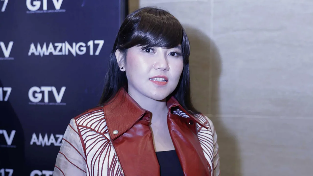 Terus Dicibir Meski Cover Lagu Secara Resmi, Via Vallen: Senyumin Aja