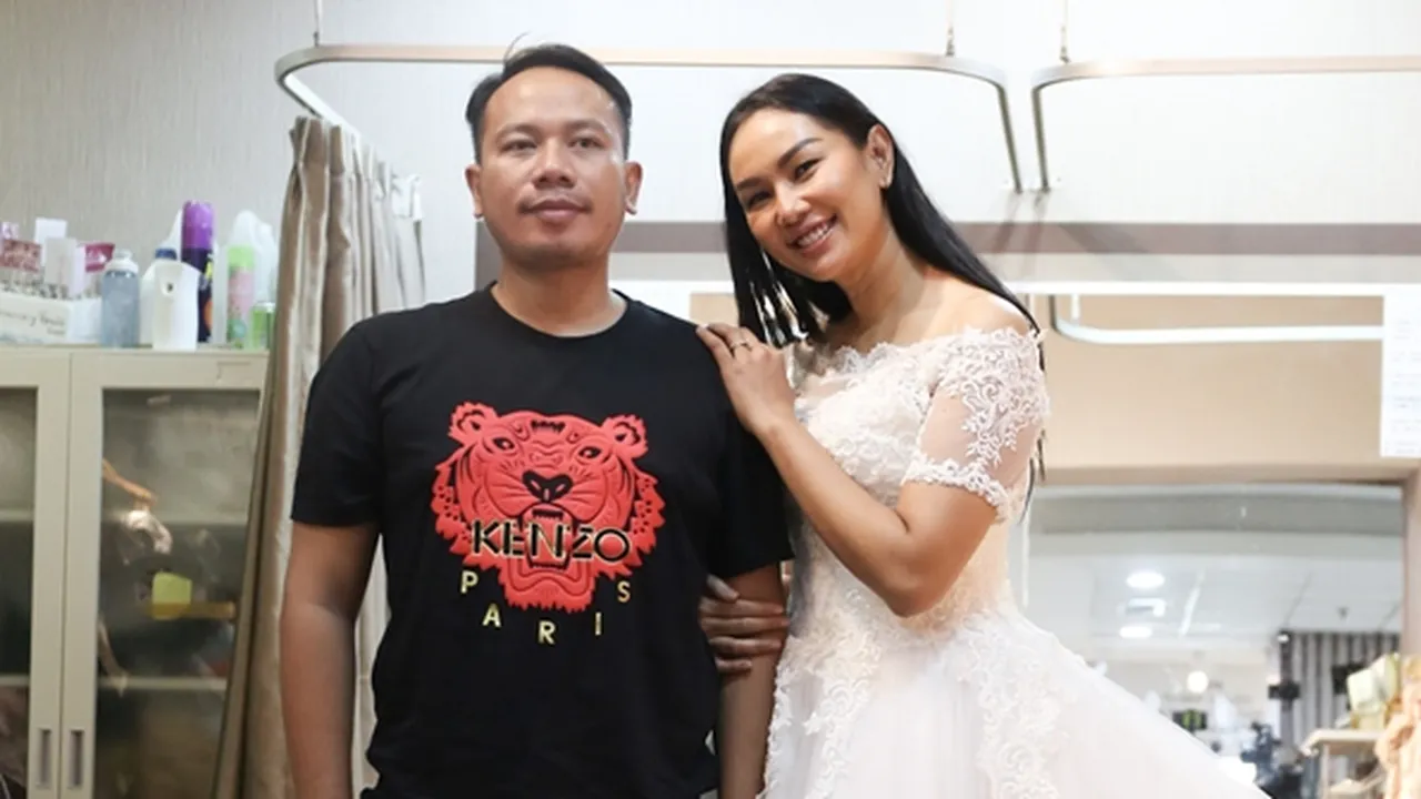 Tetap Bekerja Bahkan Saat Jelang Menikah, Vicky Prasetyo Cuma Ambil Libur Satu Hari Tetap Bekerja Bahkan Saat Jelang Menikah, Vicky Prasetyo Cuma Ambil Libur Satu Hari