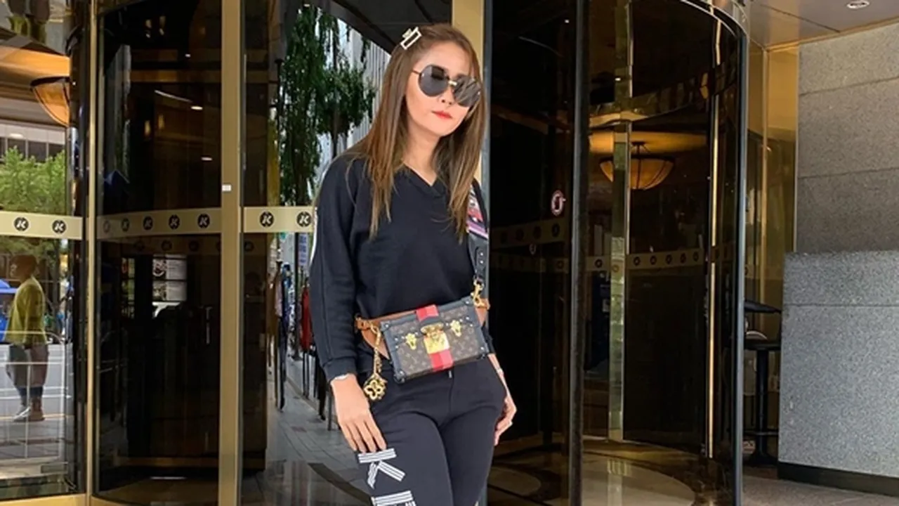 Tetap Cantik di Usia 40 Tahun, Ini Tips Awet Muda Ala Inul Daratista