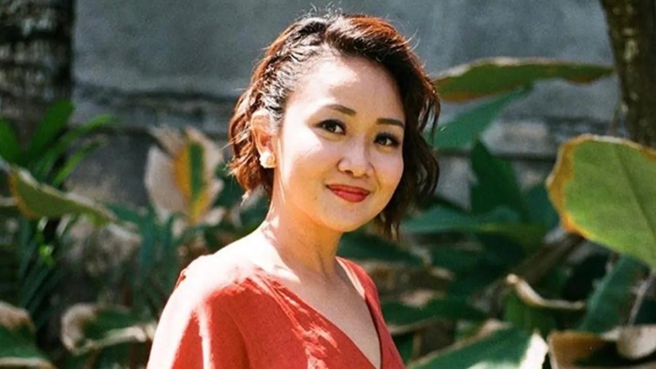 Tetap Dandan Walaupun di Rumah Aja, Cici Panda Curhat Cara Latih Kesabaran Hadapi Anak Tetap Dandan Walaupun di Rumah Aja, Cici Panda Curhat Cara Latih Kesabaran Hadapi Anak