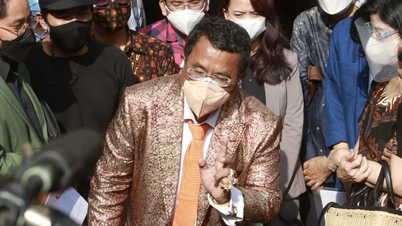 Tetap Sehat, Hotman Paris dan Gus Miftah Bongkar Caranya Hadapi Pandemi dengan Bijak