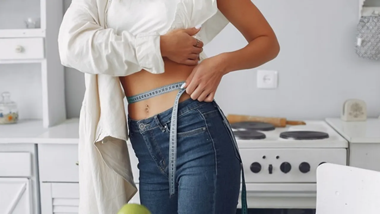Tidak Perlu Menyiksa Diri, Ini 7 Cara Menurunkan Berat Badan Tanpa Mengurangi Makan