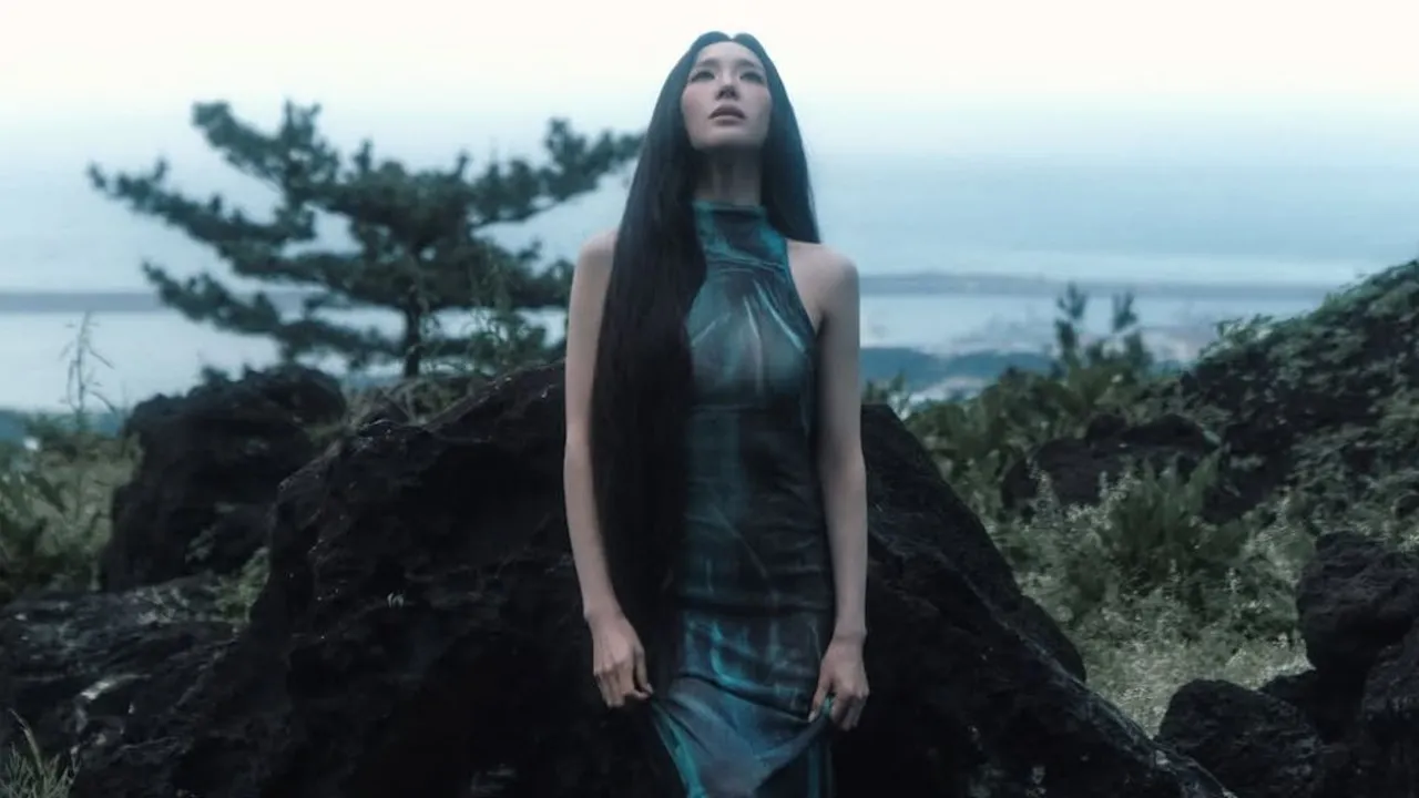 Tiffany Young Comeback Solo, Rilis Full Album Perdana 'Edge of Calm' 20 Agustus